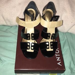 NEW Antonio Melani High heel sandal
